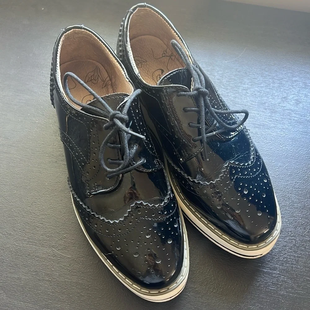 Mioke Oxford Platforms